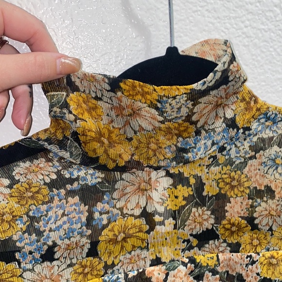 Zara Floral Ruffle Dress - Picture 3 of 6